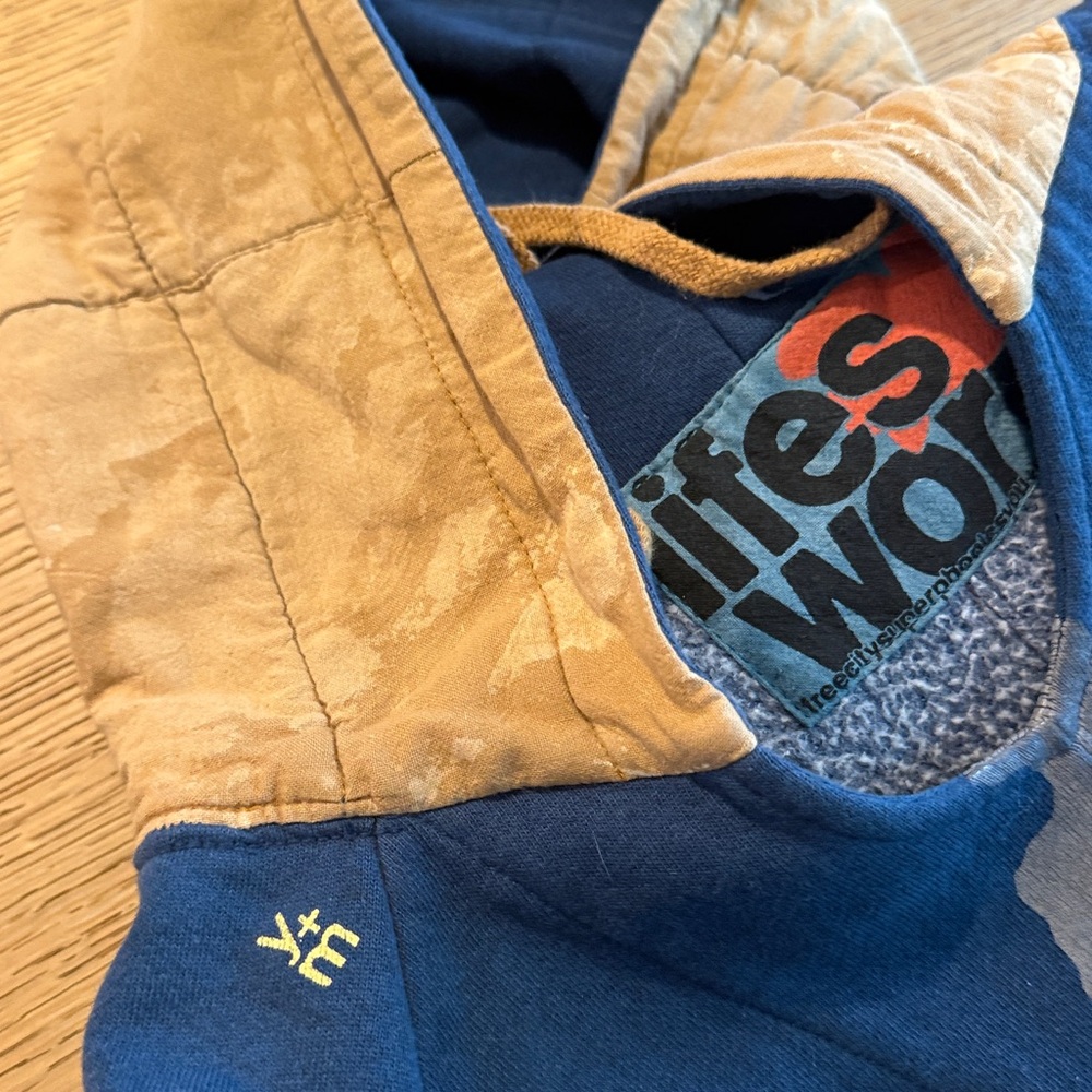 Free City “Life’s Work” Hoodie Navy/Tan Quilted Pullover Size Unisex M - Picture 7 of 7